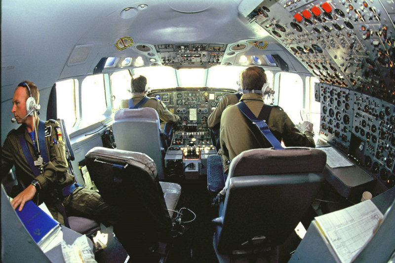 VC-10 cockpit - photo by John Bilcliffe