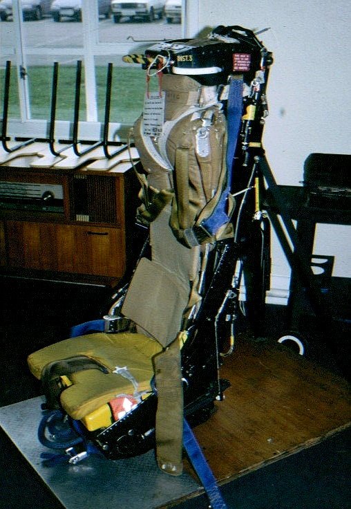 Click to enlarge photo   ........   
The MartinBaker Mk4 ejection seat.