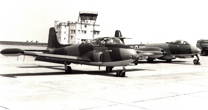 Click to enlarge photo   ........   
Jet Provost TMk4 from Forward air controllers in company with F8 Meteor 