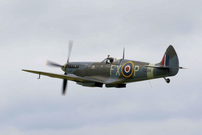 Headcorn Battle of Britain Airshow - David Hackney