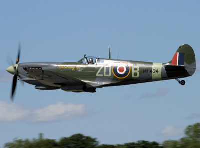Old Buckenham Airshow - Spitfire IX MH434.